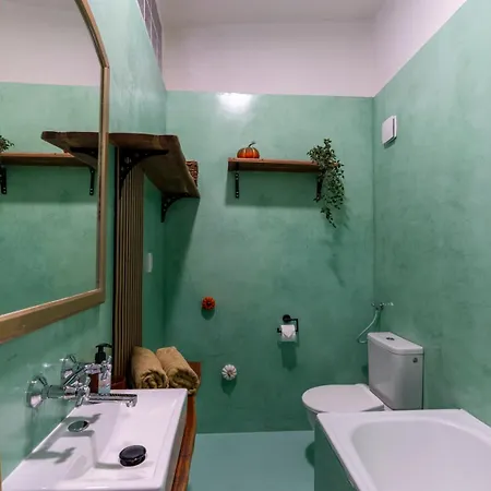 2 Bedroom In New Town Close To River Apartament *